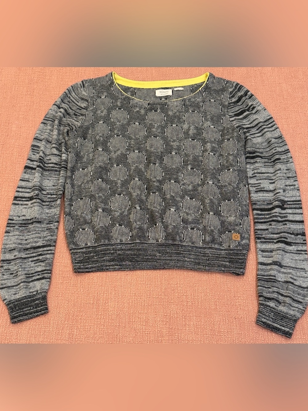 Nümph European Geometric Knit Sweater in Black & White Size Medium ( fits smalle